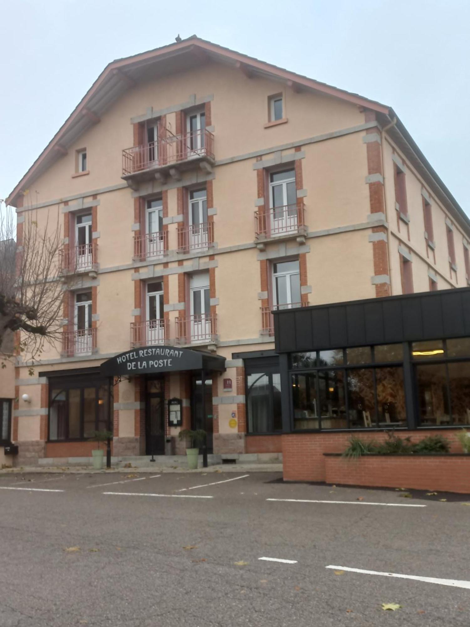 Hotel Restaurant De La Poste Saint-Just-en-Chevalet Exteriör bild